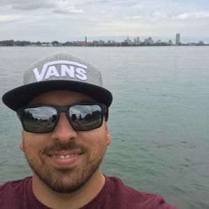 Meet your Posher, Hugues